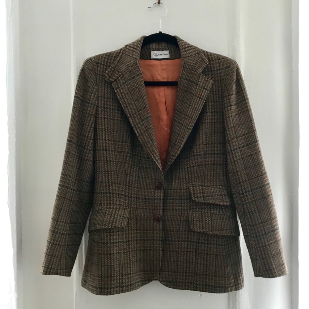 100% Wool Blazer - Women’s